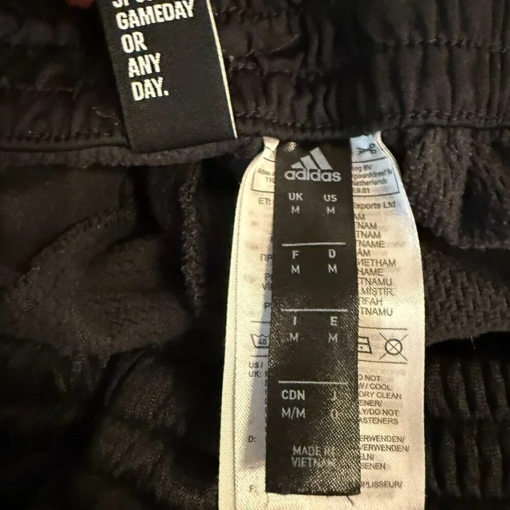 Adidas Joggers/Sweatpants - men's size medium - Picture 4 of 9